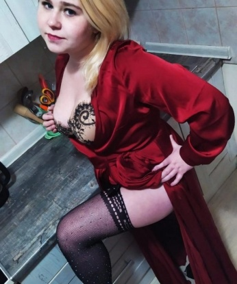 Виктория, 21